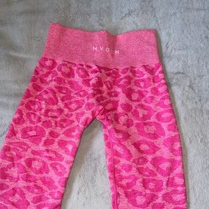 NVGTN Fuschia Leapord Leggings size small